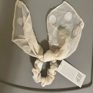 H&M Cream Polka Dot Women’s Hair Scrunchie